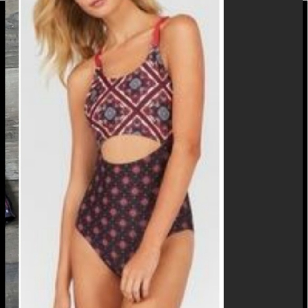 MADE BY MINKPINK RESORT center cut swimsuit-XL
